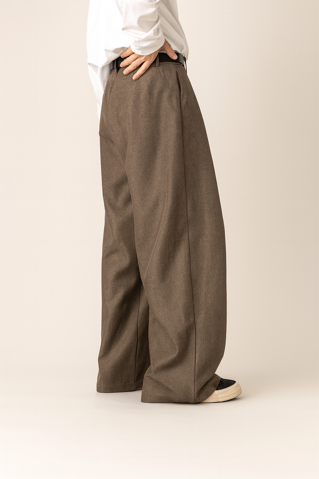 FRESH LABEL | Sem - Pleated Trousers